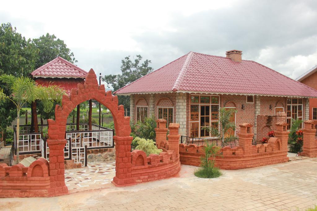 New May Haw Nann Villa Nyaung Shwe Bagian luar foto
